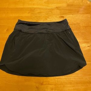 Outdoor Voices The Exercise Skort in Black - Medium